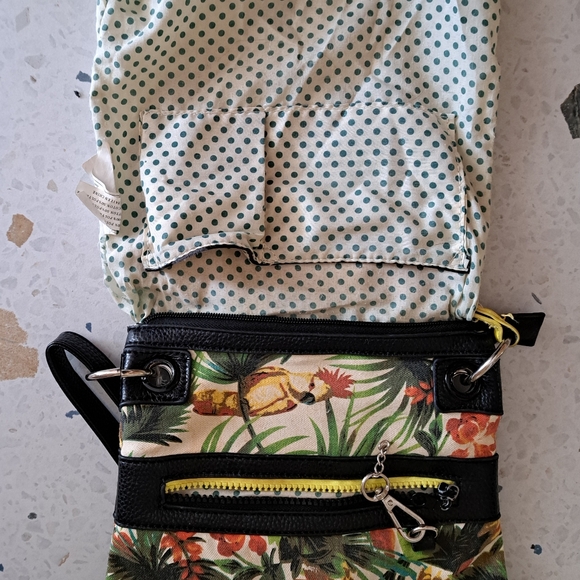 Joanel Cloth Crossbody Bag - Picture 6 of 7